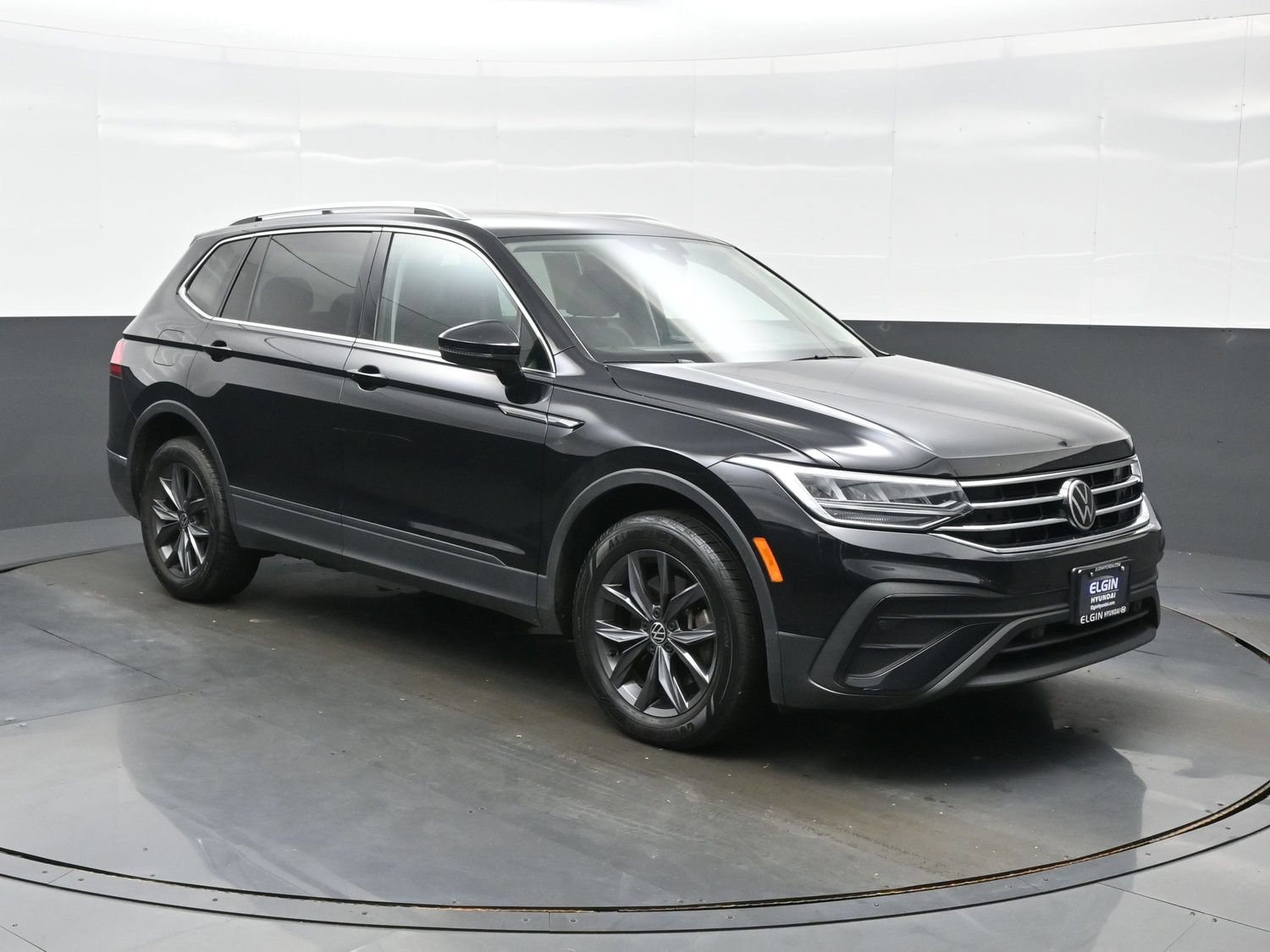 Used 2022 Volkswagen Tiguan SE AWD/4WD image 8