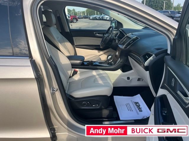 Used 2017 Ford Edge Titanium w/ Technology Package FWD image 37