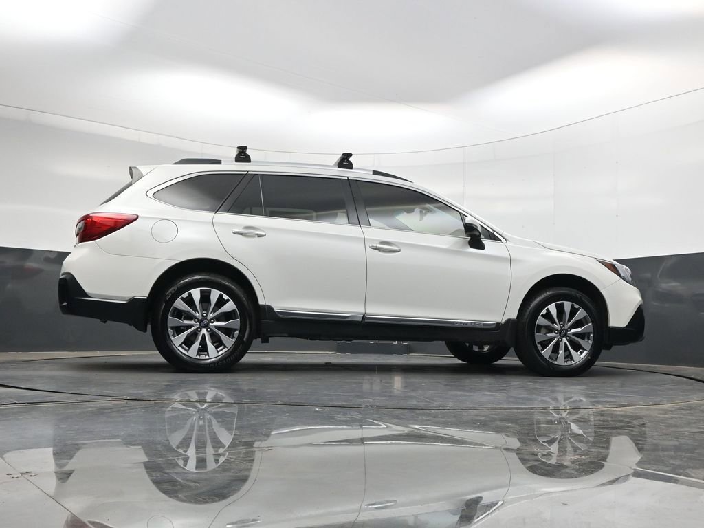 Used 2018 Subaru Outback 2.5i Touring w/ Popular Package #3 AWD/4WD image 31