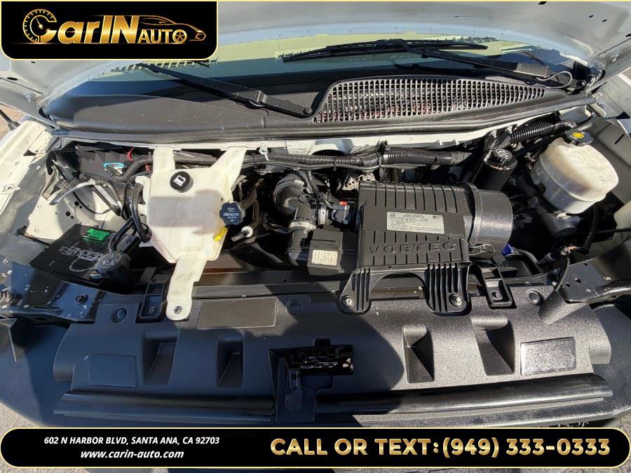 Used 2016 Chevrolet Express 4500 RWD image 24