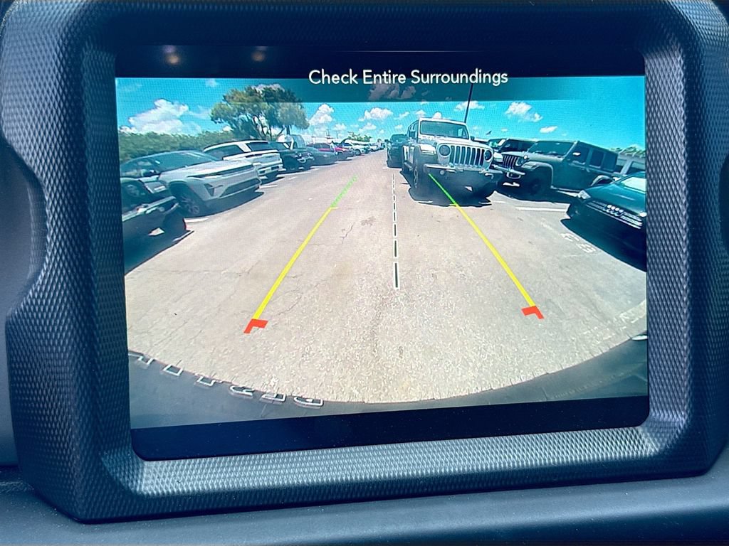 Used 2023 Jeep Wrangler Unlimited w/ Sun & Screen Package AWD/4WD image 15