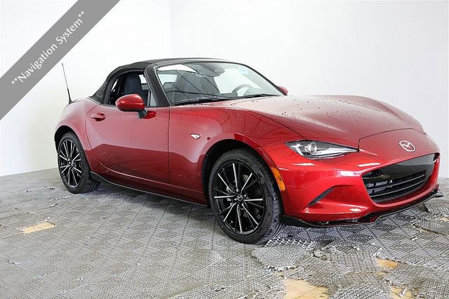 New 2025 MAZDA MX-5 Miata Grand Touring w/ Appearance Package image 2