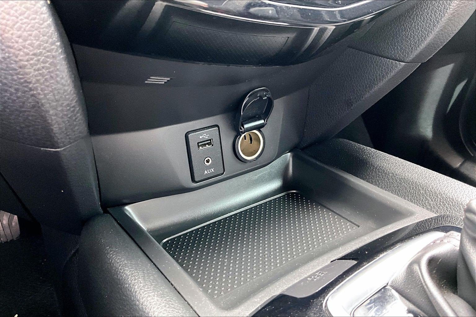 Used 2017 Nissan Rogue Sport SV FWD image 24