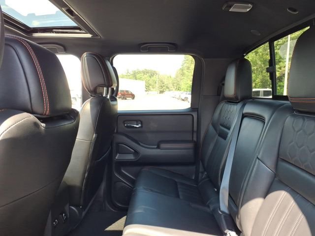 Used 2023 Nissan Frontier PRO-4X w/ Pro-4X Premium Package AWD/4WD image 7