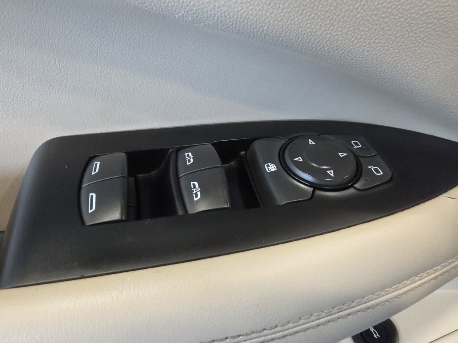 Used 2018 Buick LaCrosse Premium w/ Driver Confidence Package #2 FWD image 23