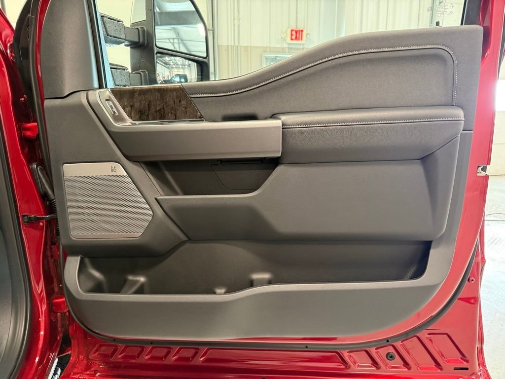 New 2026 Ford F250 Lariat w/ Lariat Ultimate Package image 32