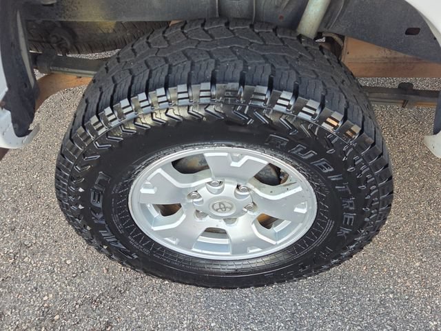 Used 2012 Toyota Tacoma PreRunner w/ TRD Off-Road Pkg RWD image 16