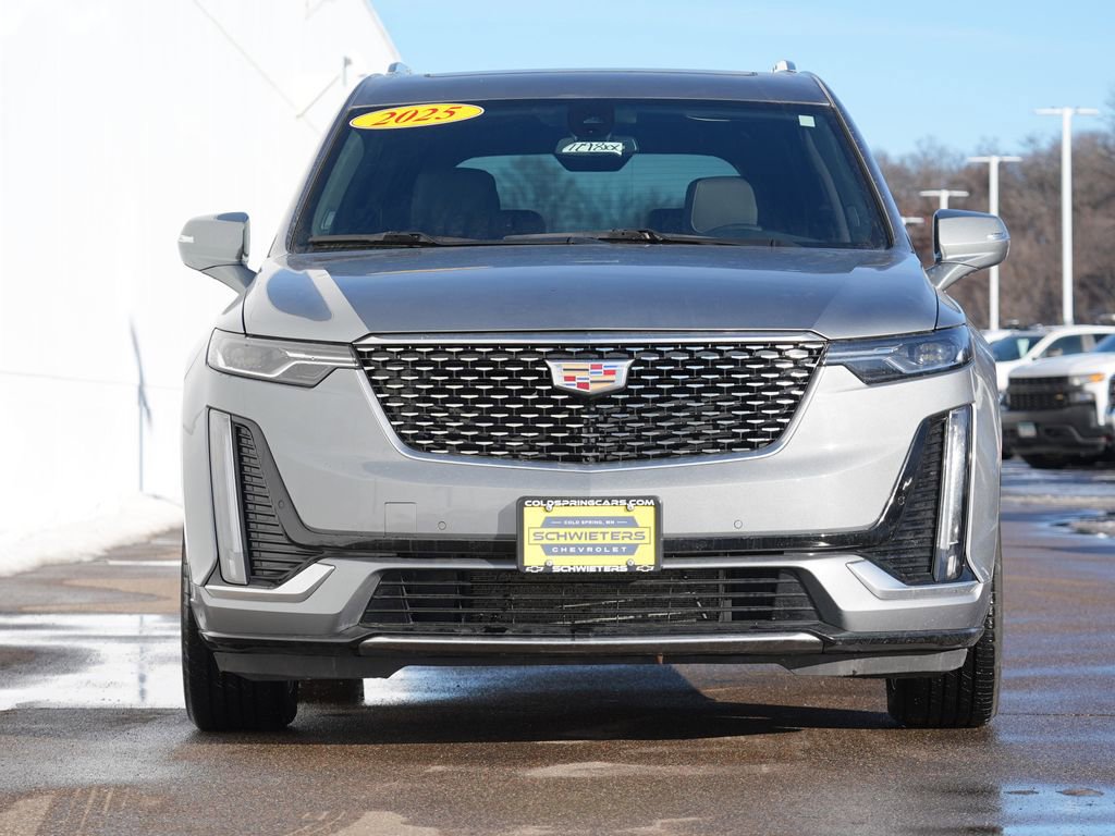 Used 2025 Cadillac XT6 Premium Luxury image 8