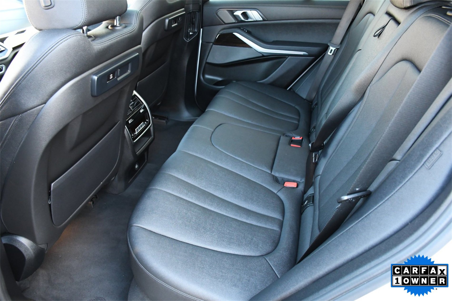 Used 2021 BMW X5 xDrive40i w/ Premium Package image 10