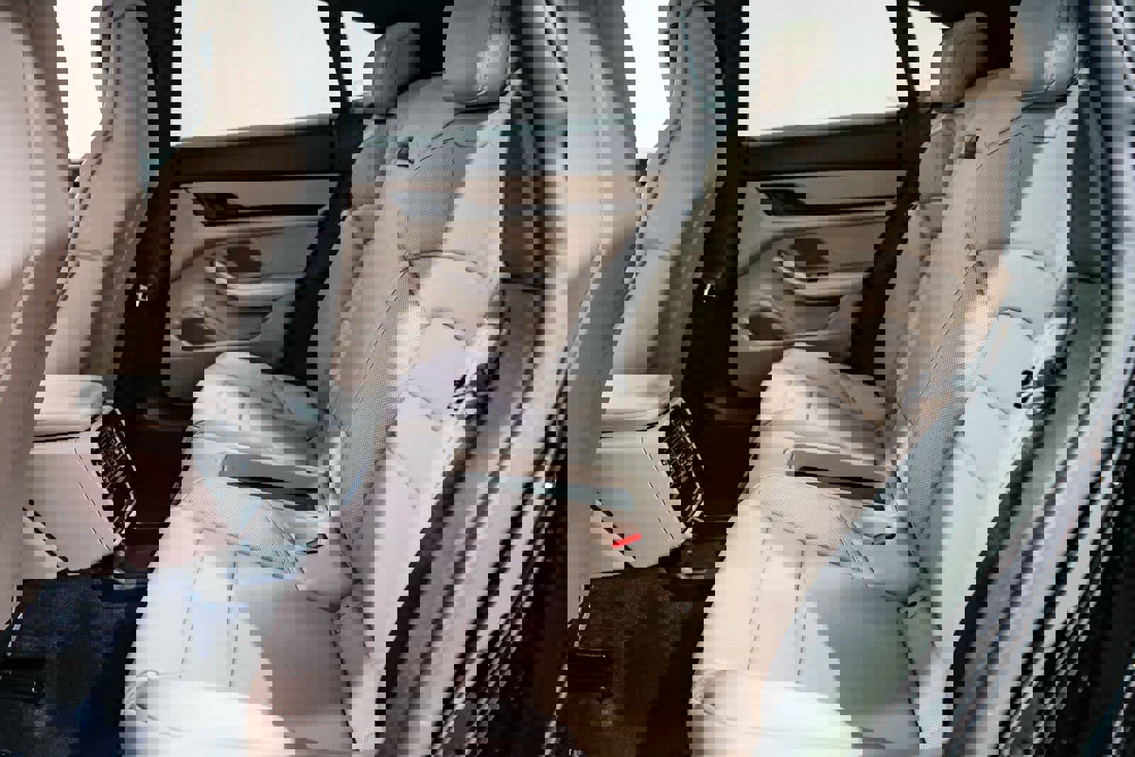 Used 2023 Porsche Taycan 4 Cross Turismo image 19