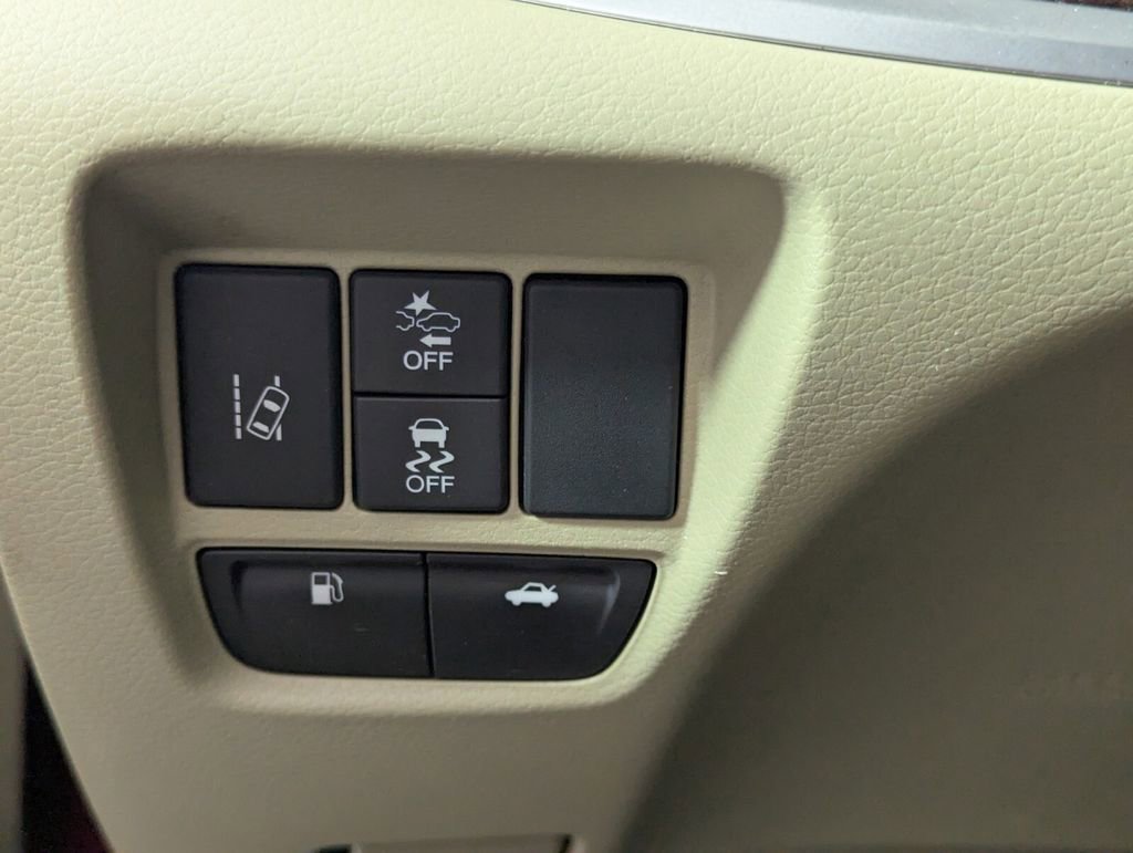 Used 2019 Acura TLX FWD image 13