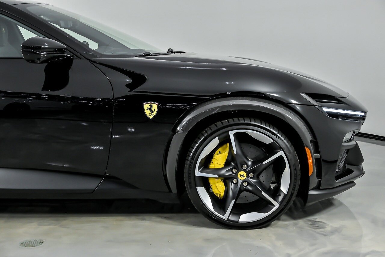 Used 2025 Ferrari Purosangue image 16