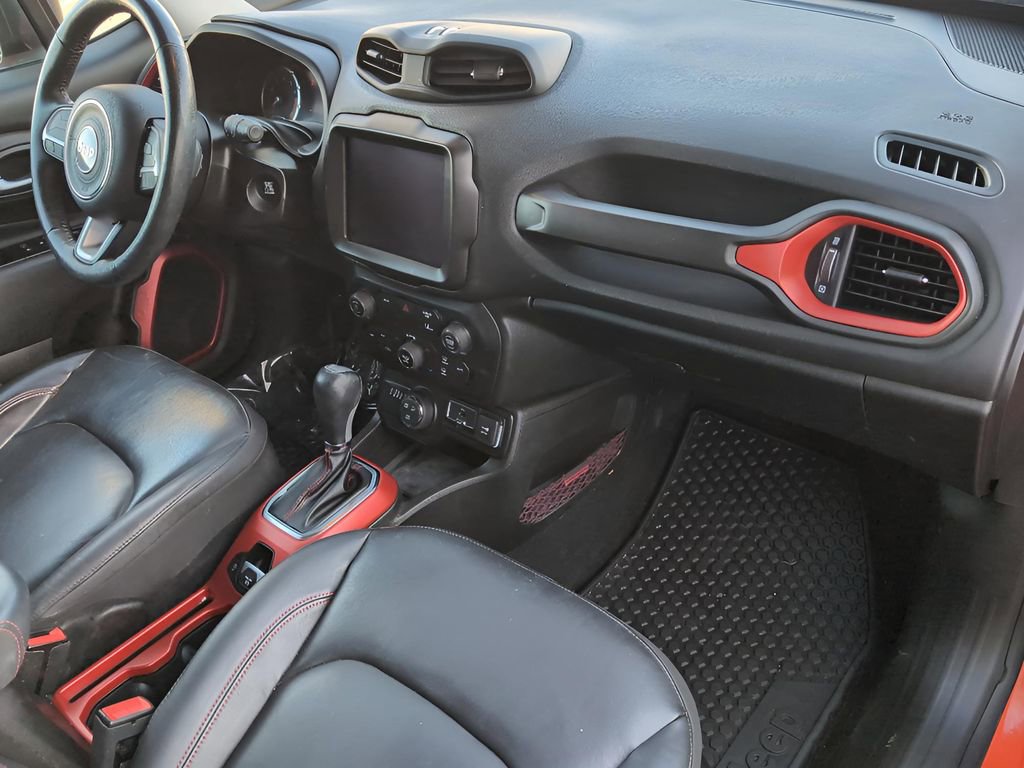 Used 2021 Jeep Renegade Trailhawk image 32