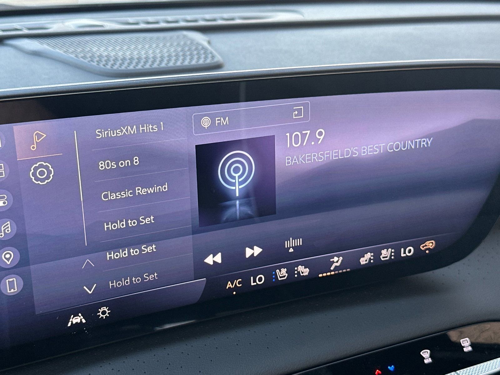 New 2026 Buick Enclave Avenir w/ Super Cruise Package FWD image 19