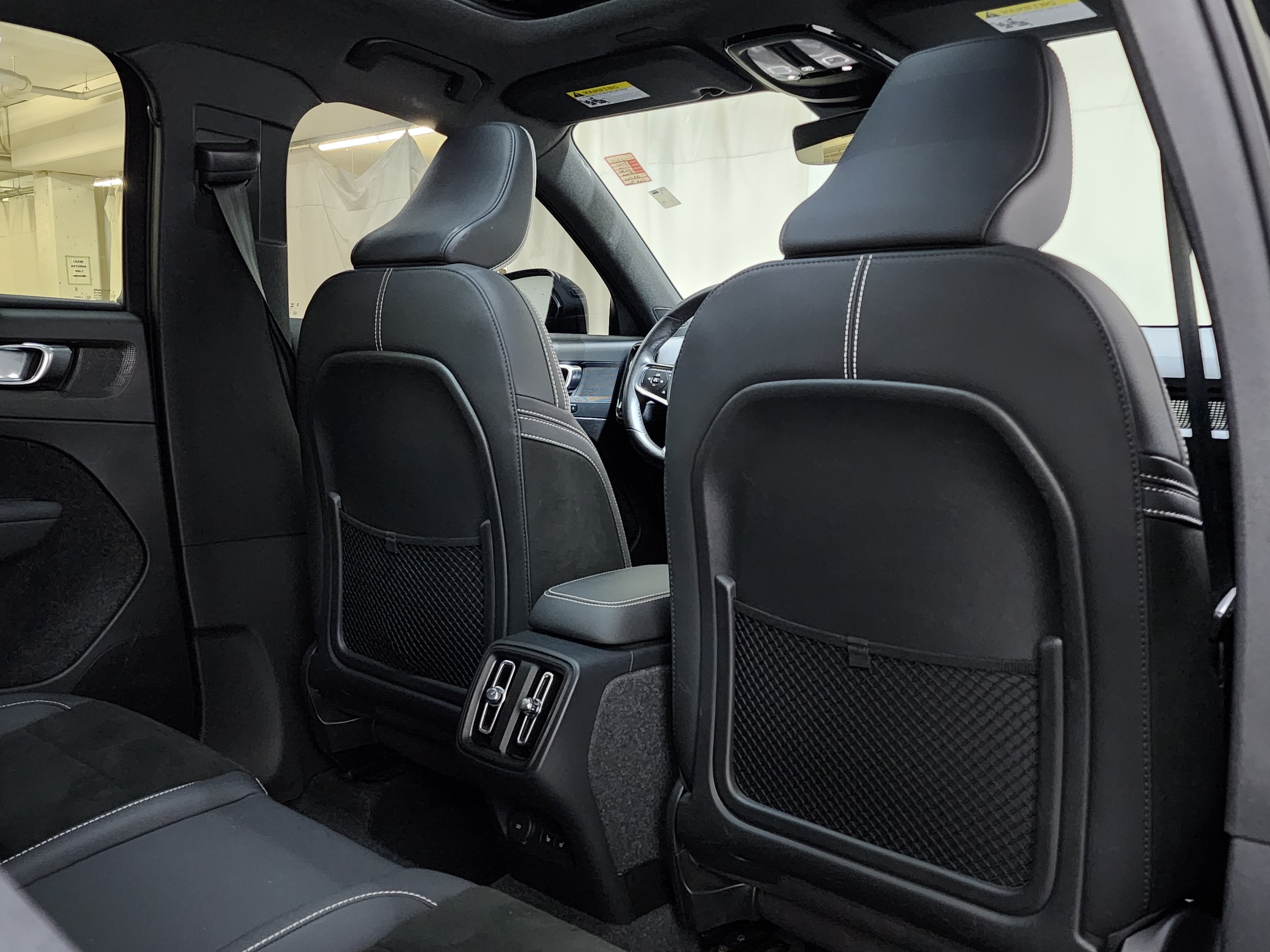 Used 2023 Volvo XC40 B5 Plus w/ Climate Package AWD/4WD image 19