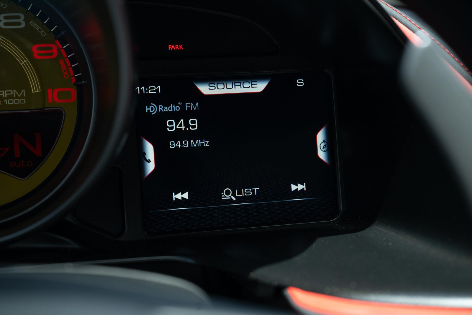 Used 2021 Ferrari 812 GTS RWD image 40
