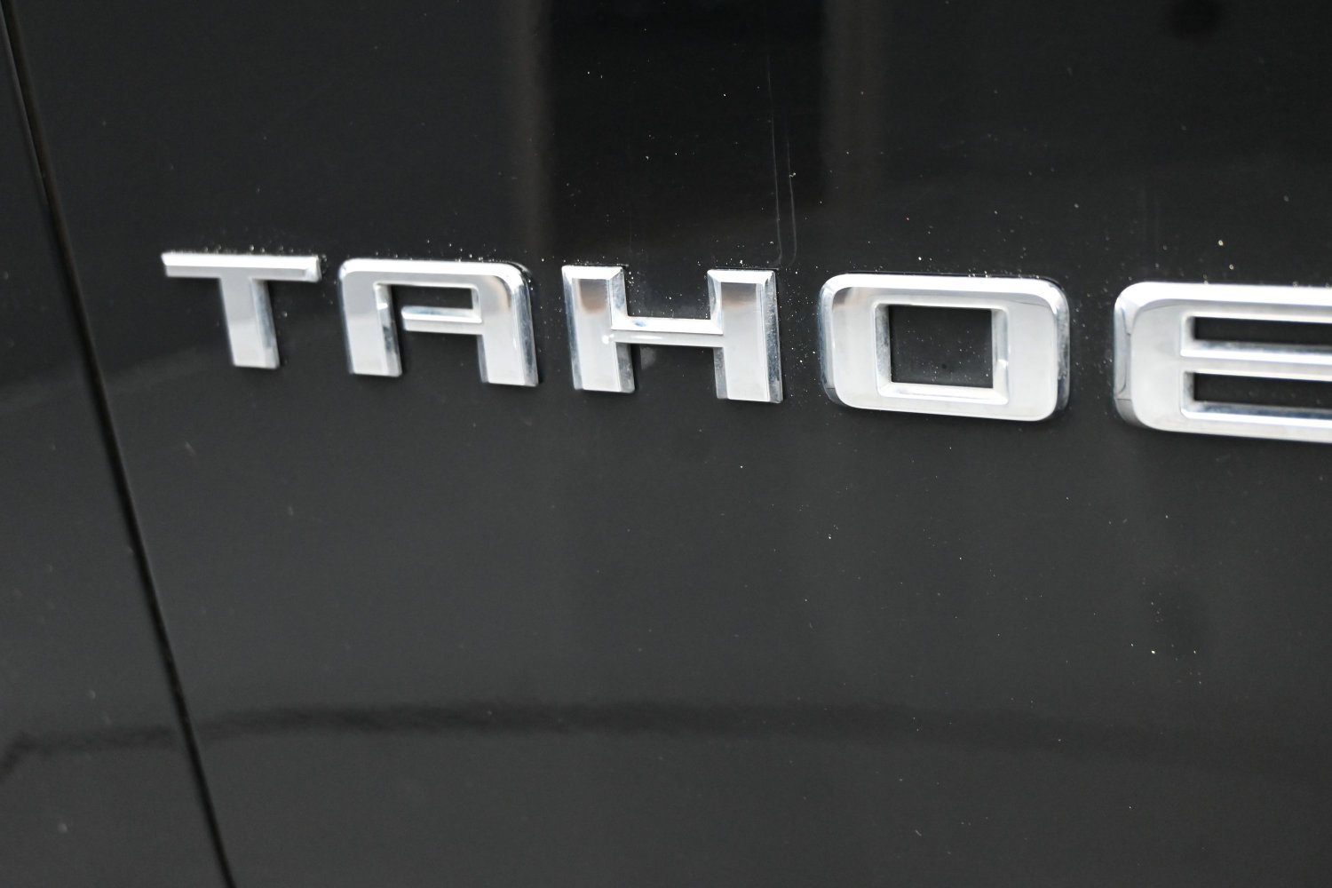 Used 2024 Chevrolet Tahoe Premier AWD/4WD image 31