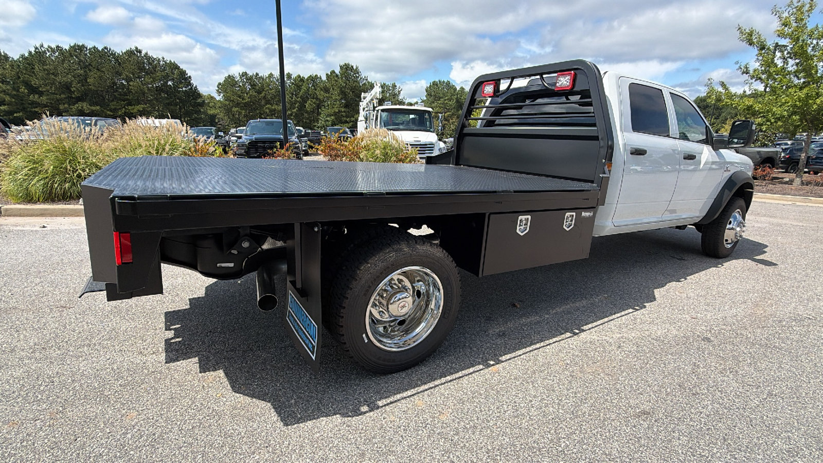 New 2026 RAM 5500 Tradesman w/ Chrome Appearance Group AWD/4WD image 8