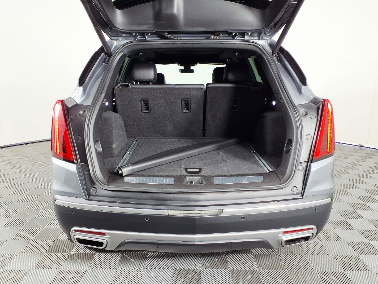 Used 2021 Cadillac XT5 Premium Luxury FWD image 8