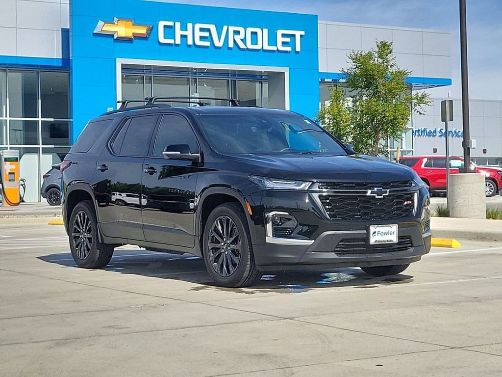 Used 2023 Chevrolet Traverse RS w/ LPO, Floor Liner Package AWD/4WD video 2