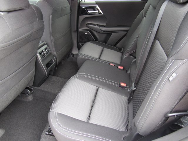 New 2026 Mitsubishi Outlander ES FWD image 8