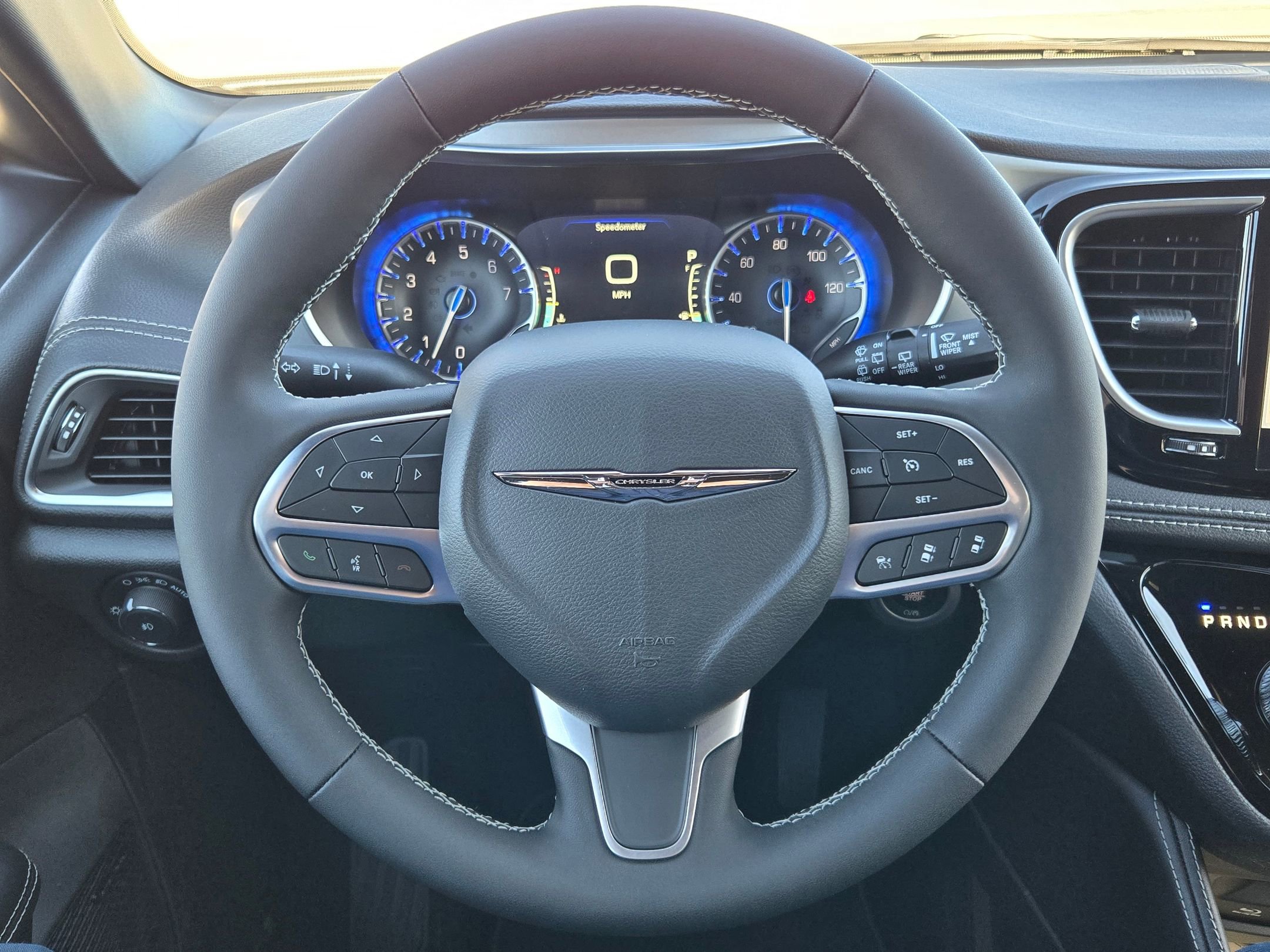 New 2026 Chrysler Pacifica Limited w/ Uconnect Theater Family Group image 17