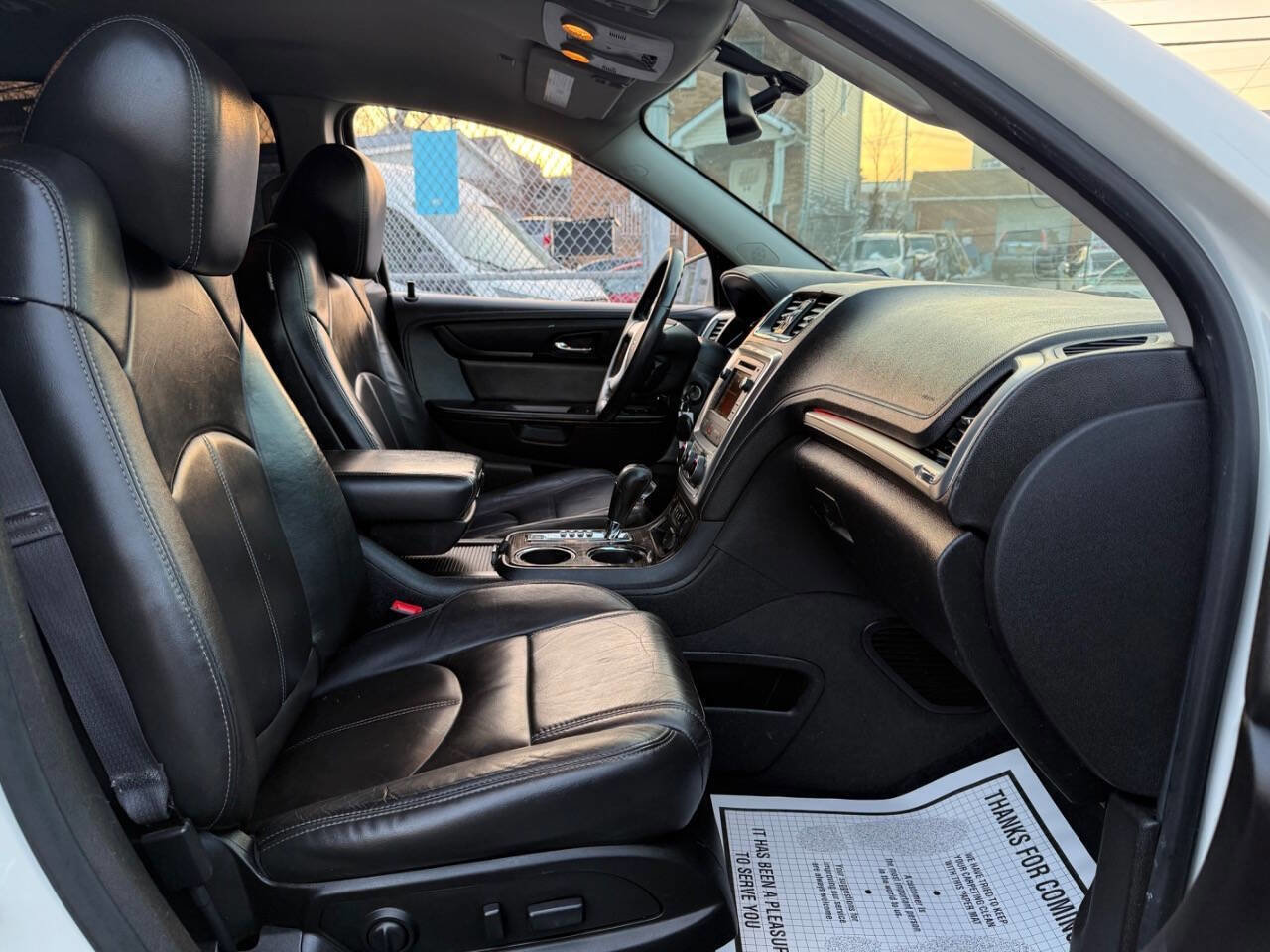 Used 2015 GMC Acadia SLT image 11