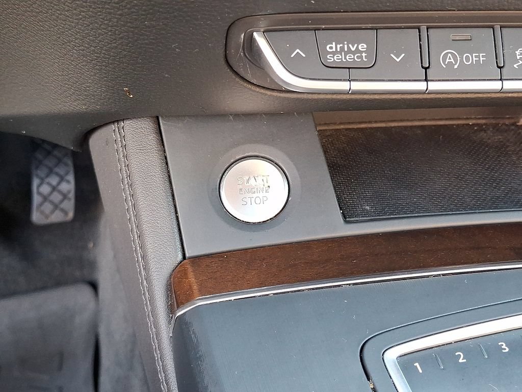 Used 2019 Audi Q5 2.0T Premium Plus w/ Premium Plus Package AWD/4WD image 25