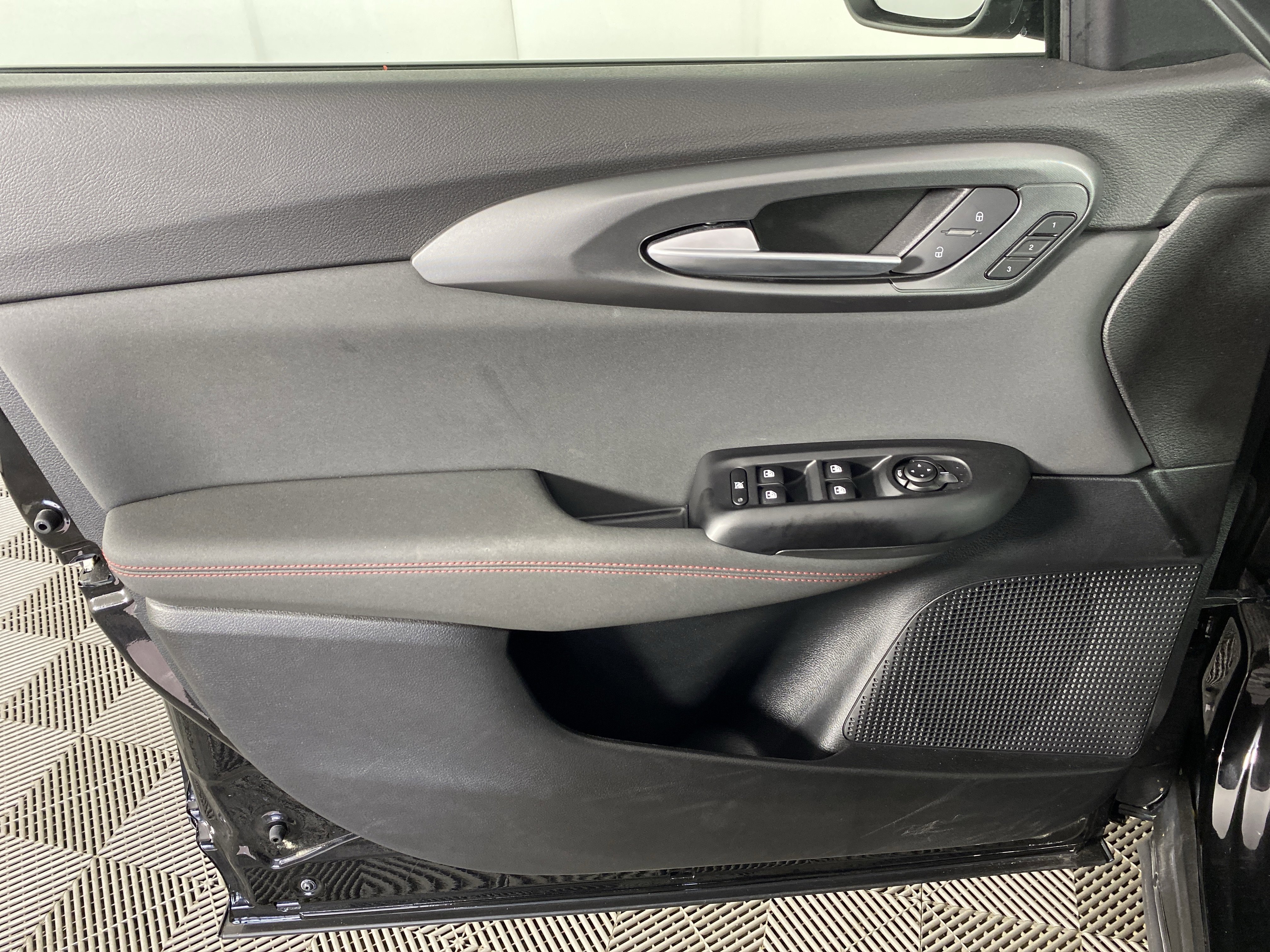 Used 2025 Dodge Hornet R/T AWD/4WD image 13