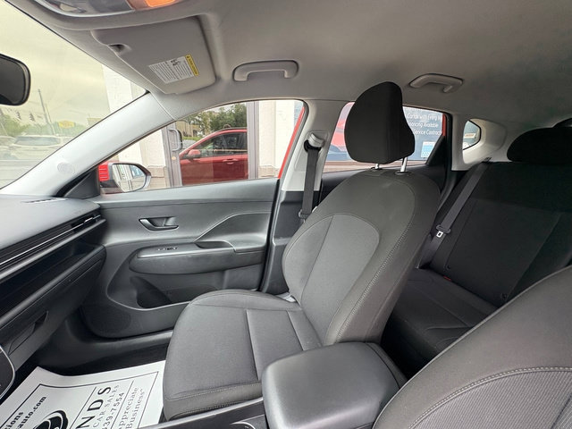 Used 2025 Hyundai Kona SEL FWD image 14
