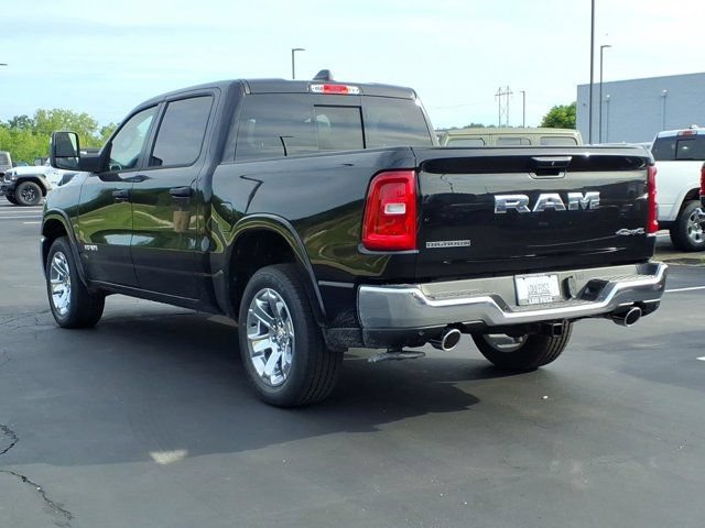 New 2026 RAM 1500 4x4 Crew Cab image 4