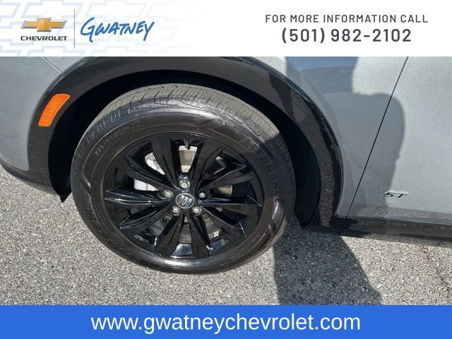 Used 2025 Buick Envista Sport Touring w/ Convenience I Package FWD image 9