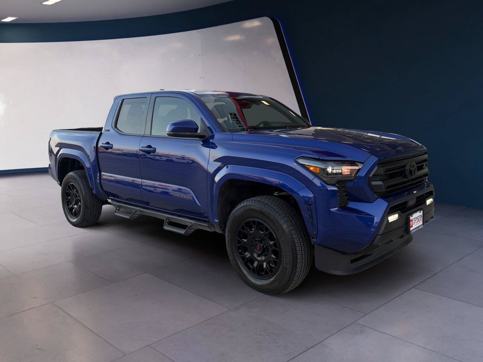 Used 2025 Toyota Tacoma SR5 RWD image 7