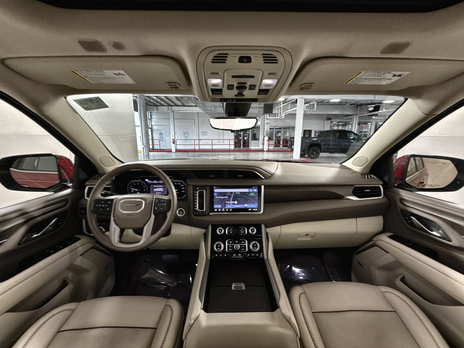 Used 2021 GMC Yukon Denali w/ Denali Ultimate Package image 23