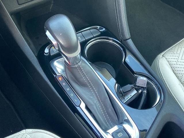 Used 2020 Buick Encore GX Essence w/ Experience Buick Package image 12