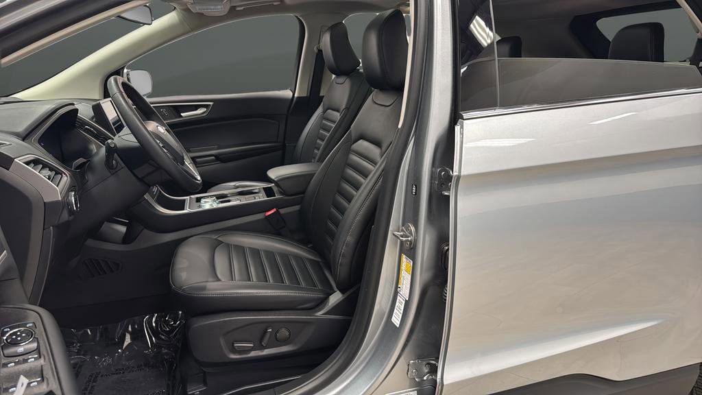 Used 2024 Ford Edge SEL w/ Convenience Package AWD/4WD image 9
