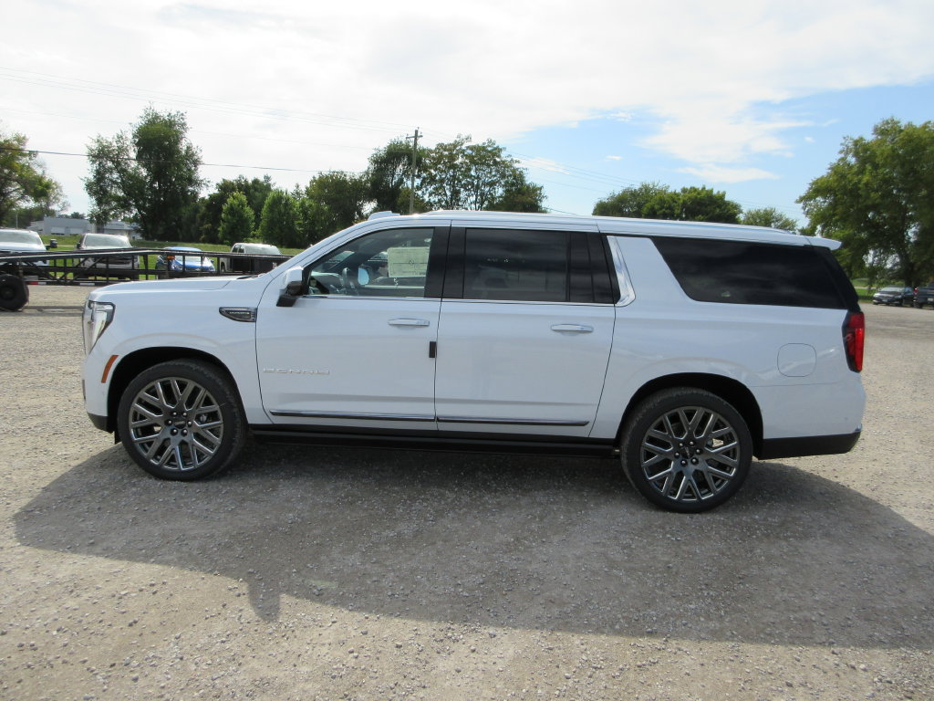 New 2027 GMC Yukon XL Denali Ultimate AWD/4WD image 6