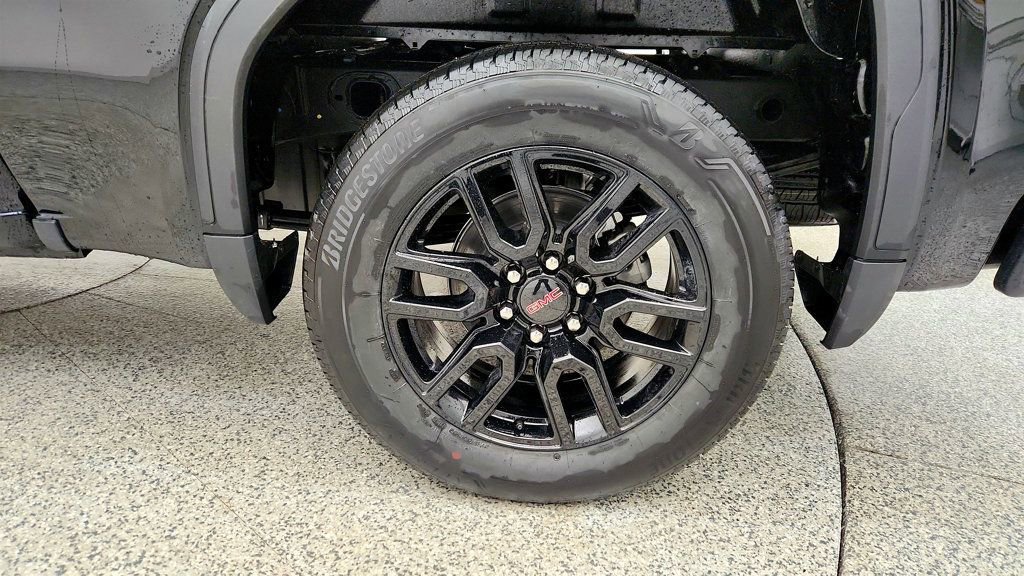 Used 2026 GMC Sierra 1500 Elevation image 9