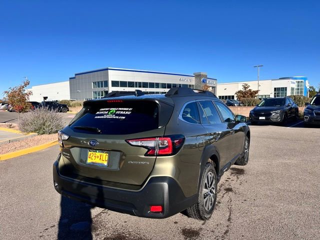 Used 2025 Subaru Outback Premium image 3