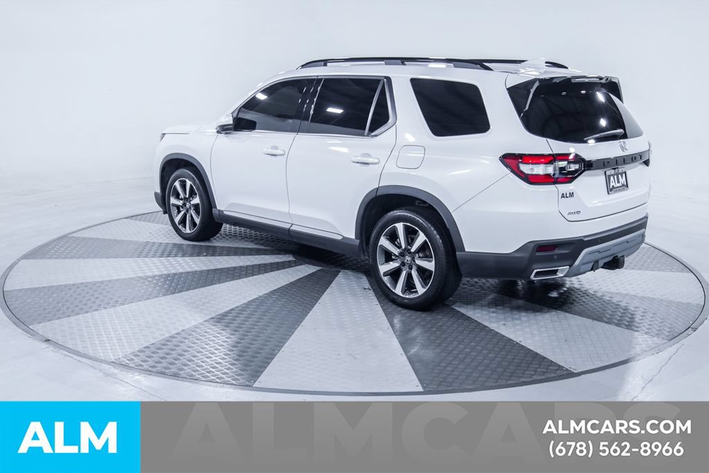 Used 2023 Honda Pilot Elite image 5