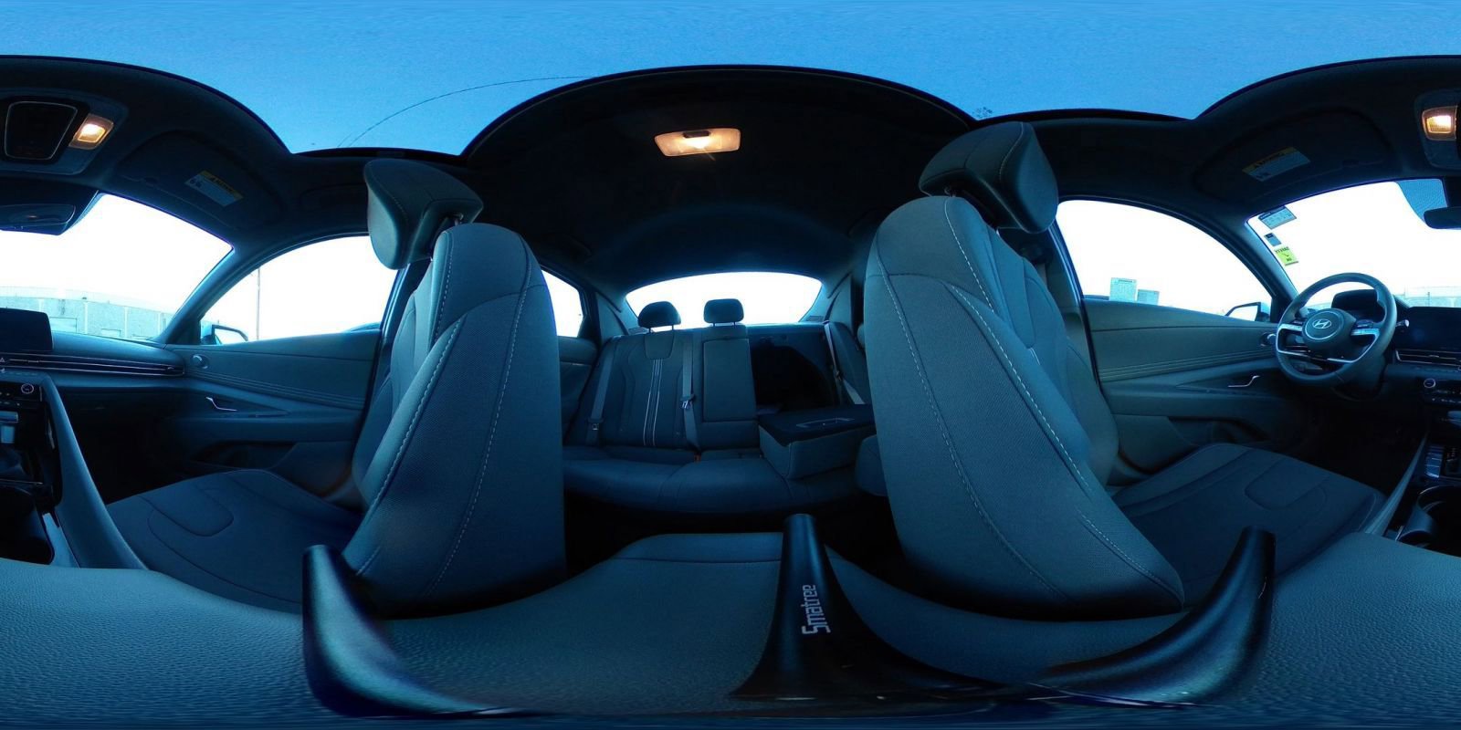 Used 2025 Hyundai Elantra SEL image 41