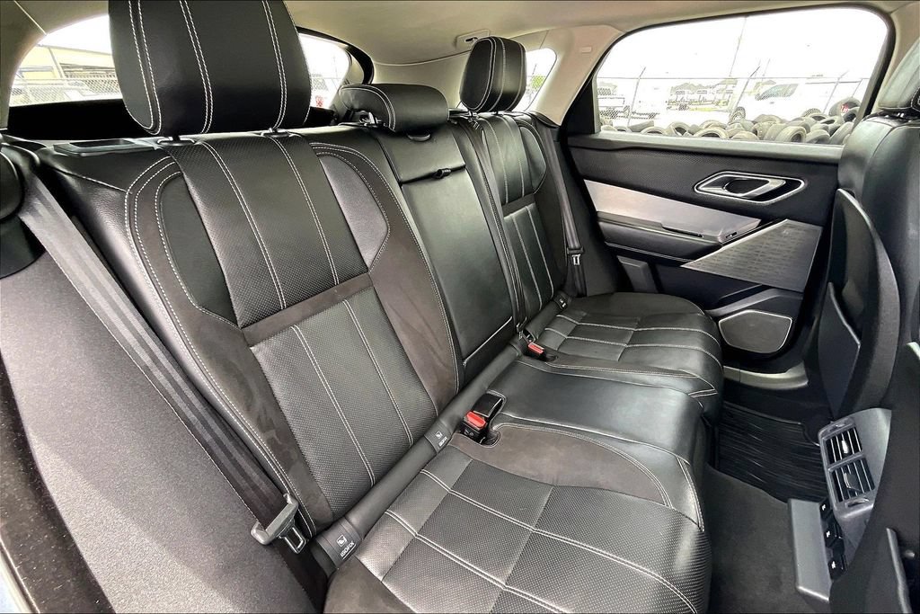Used 2019 Land Rover Range Rover Velar R-Dynamic SE AWD/4WD image 22