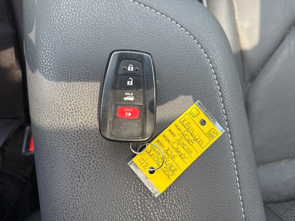 Used 2018 Toyota Camry XSE FWD image 31