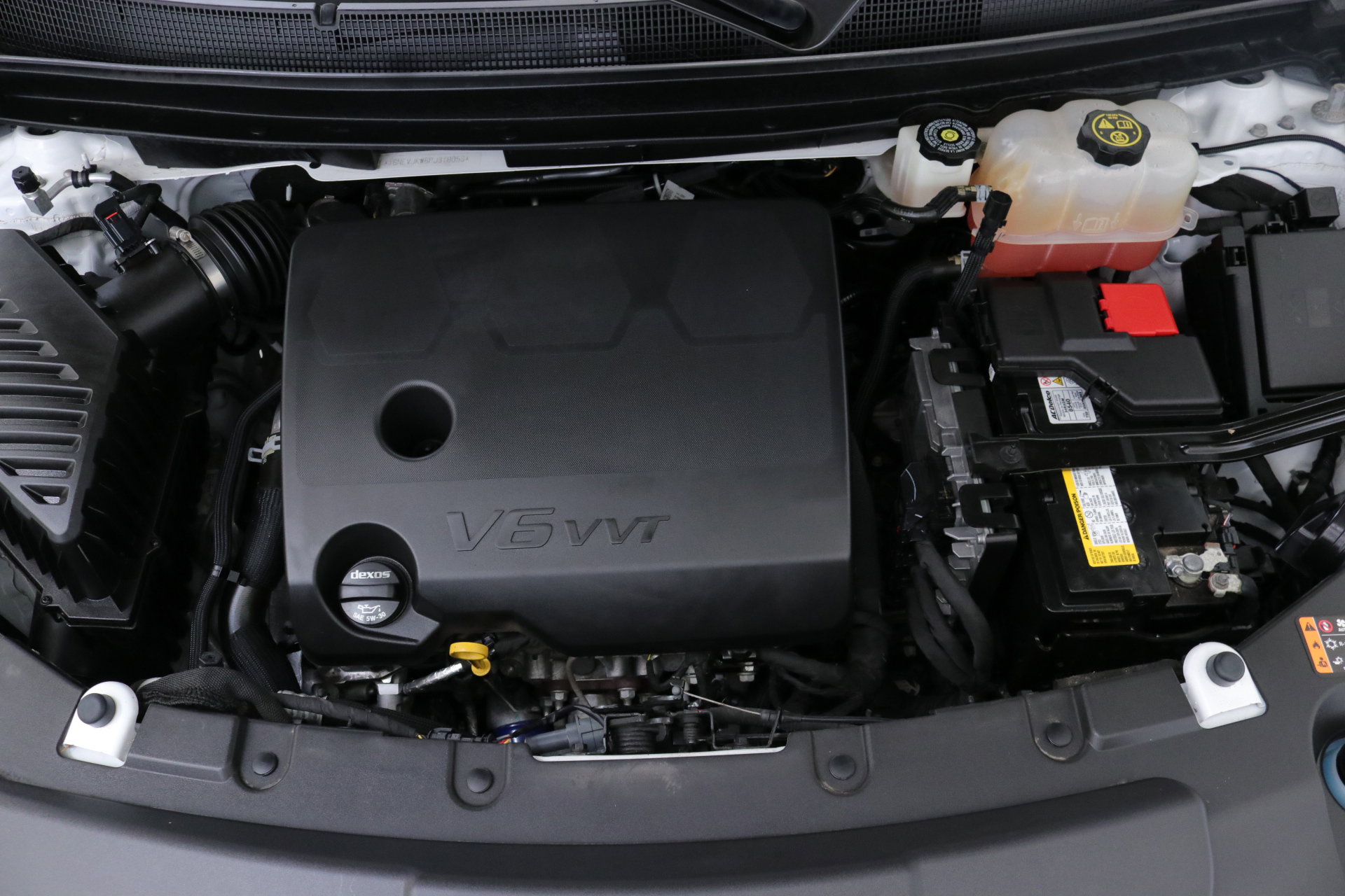 Used 2023 Chevrolet Traverse RS image 33