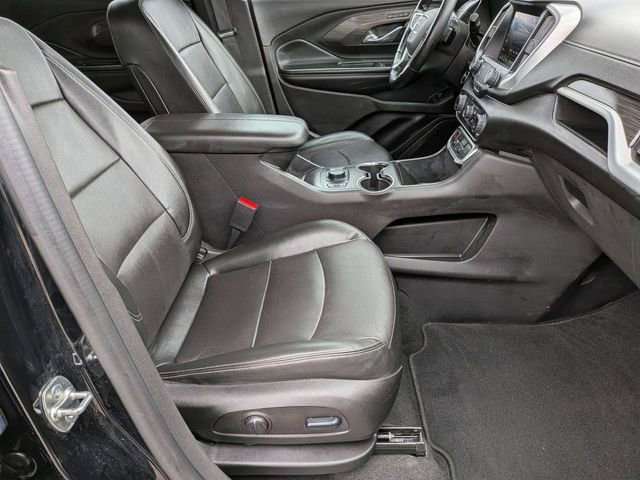 Used 2024 GMC Terrain SLT image 29