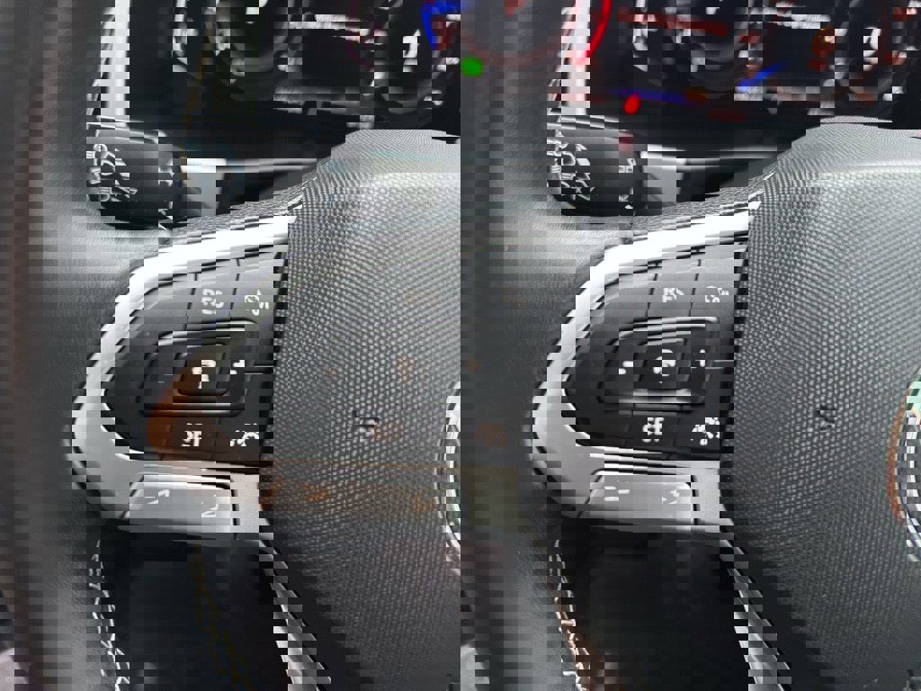 Used 2022 Volkswagen Atlas Cross Sport SEL image 22