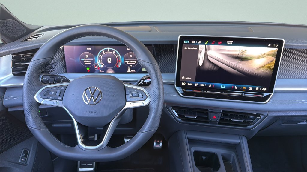 New 2026 Volkswagen Tiguan SE R-Line FWD image 17