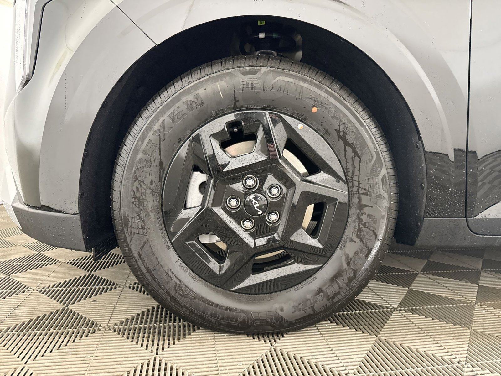 New 2026 Kia Carnival LXS image 12