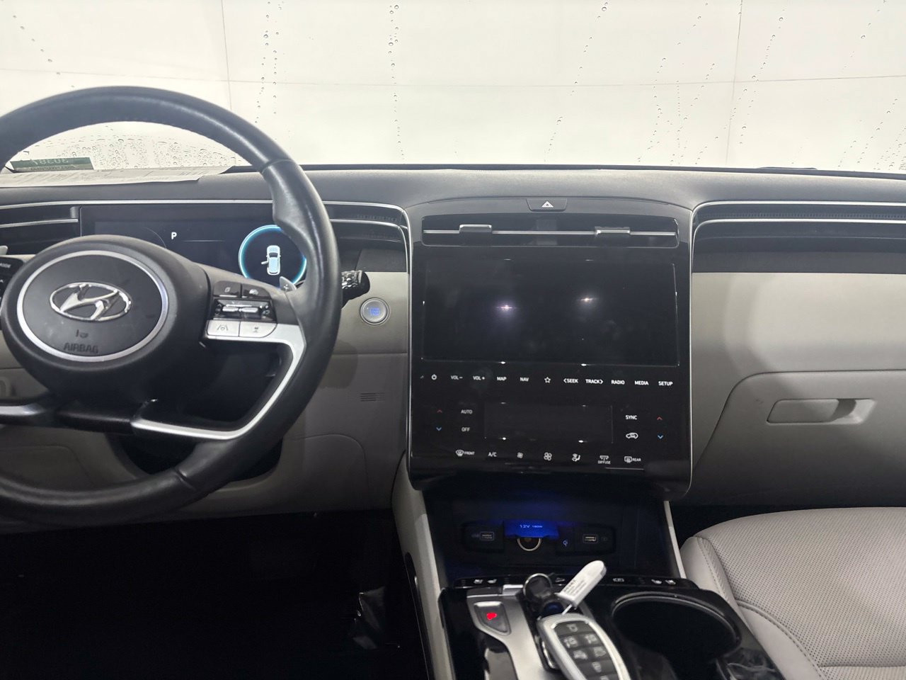 Used 2023 Hyundai Tucson Limited w/ Winter Package FWD image 27