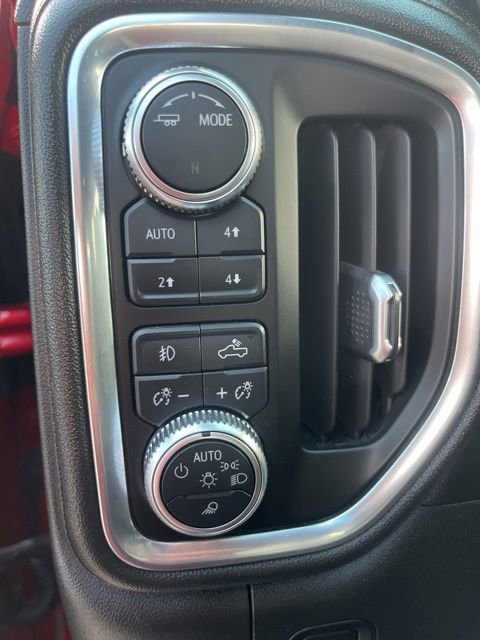 Used 2021 GMC Sierra 3500 AT4 w/ AT4 Premium Plus Package AWD/4WD image 13